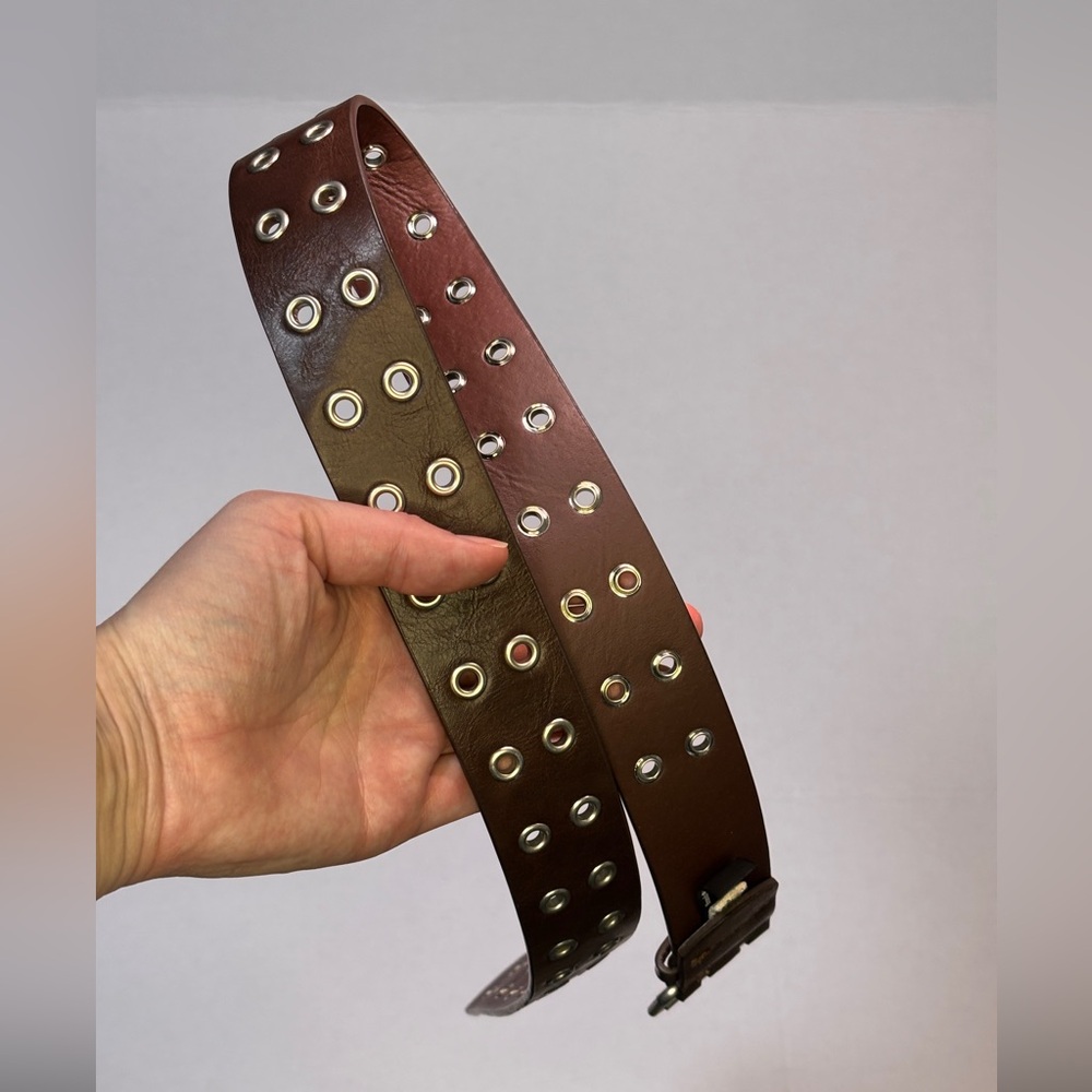 SOLD Y2K Grommet Belt Brown Vegan Leather Brandy Melville - Picture 3 of 4